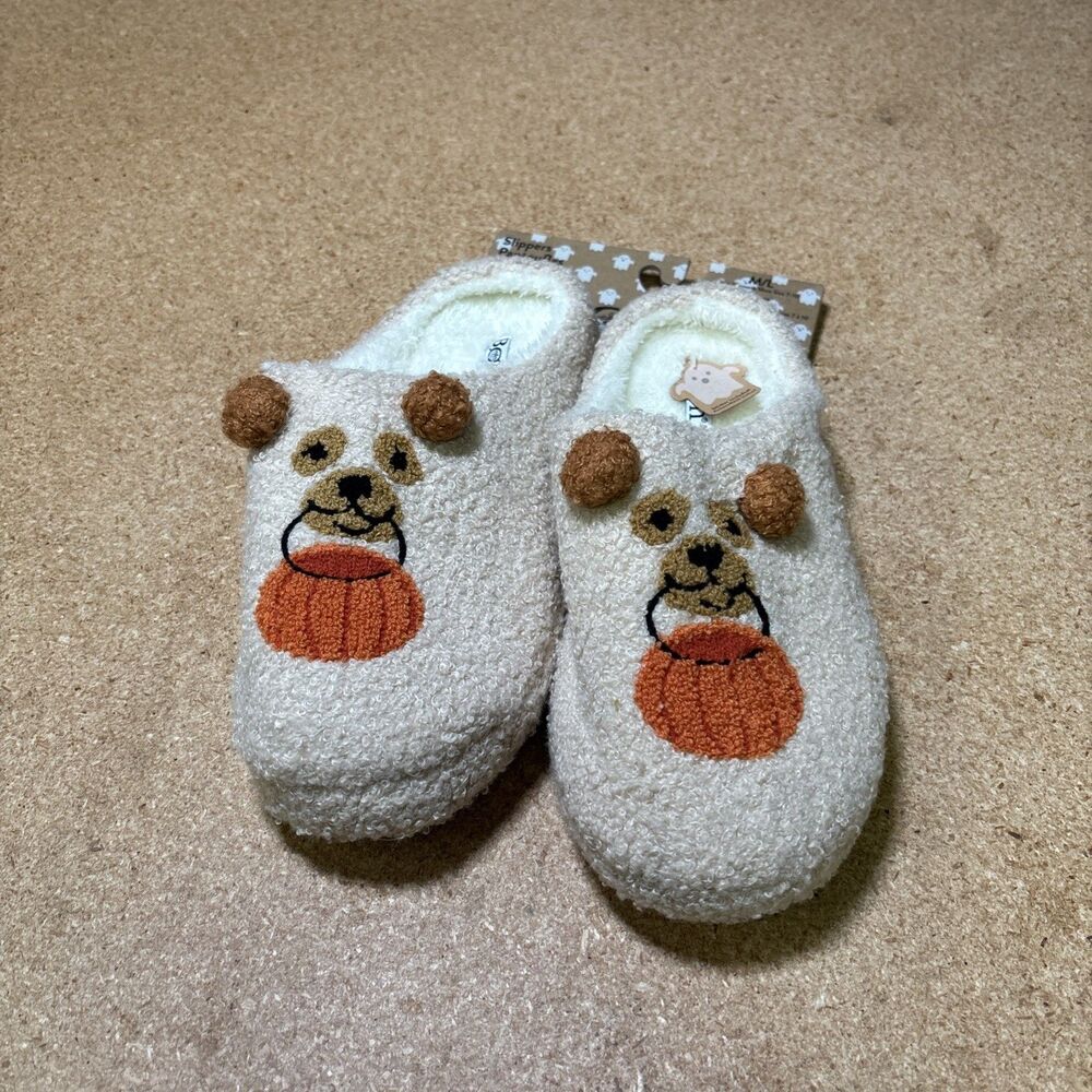 Born Women’s Slip-On Halloween Teddy Bear Slippers Size 7-10 Cream Non-Slip